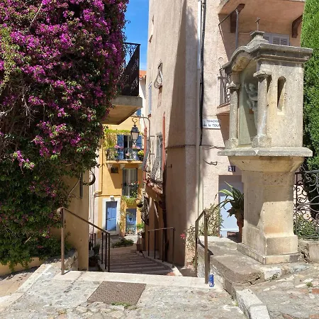 Apartment Le Suquet, Old Town, Center, 2 Appt, Public Parking Cannes