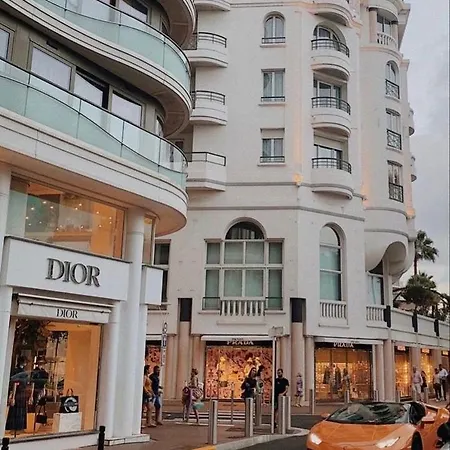 Le Suquet, Old Town, Center, 2 Appt, Public Parking * Cannes