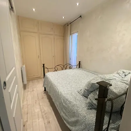 Le Suquet, Old Town, Center, 2 Appt, Public Parking Apartment